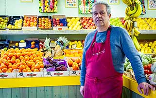 Au Cours des Halles 51 rue de la république Elbeuf