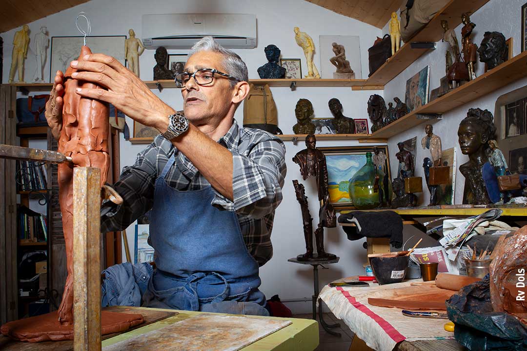 Bruno Catalano sculpteur l'Homme à la valise.