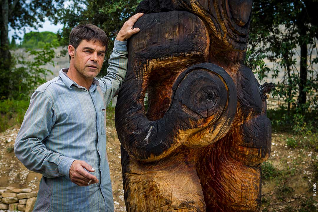Marc Nucera sculpteur sur bois.