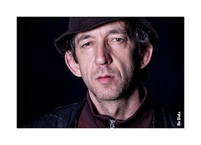 Portrait photographique d'Arthur H.